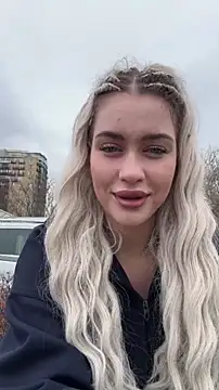 KikiWatson online show from March 21, 7:53 am