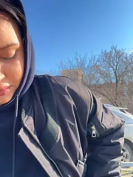 Snapshot of KikiWatson chatting on February 12, 7:52 am KikiWatson online show from February 12, 7:52 am