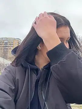 Snapshot of KikiWatson chatting on February 15, 8:02 am KikiWatson online show from February 15, 8:02 am