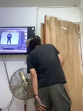 LatinBoysxxx online show from February 15, 9:28 pm