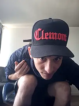 LatinBoysxxx online show from December 5, 5:44 pm