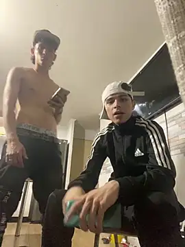 LatinBoysxxx online show from January 10, 5:37 am