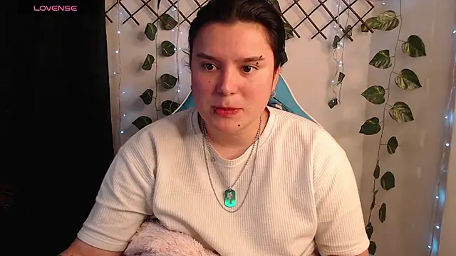 Snapshot of Nika_1_ chatting on June 7, 11:43 pm Nika 1 online show from June 7, 11:43 pm