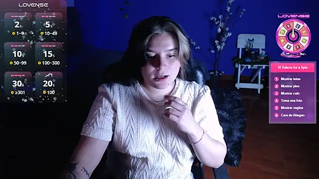 Snapshot of Nika_1_ chatting on December 22, 12:55 am Nika 1 online show from December 22, 12:55 am