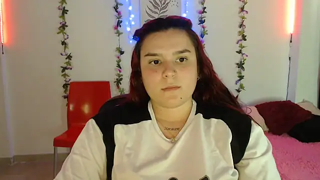 Snapshot of Nika_1_ chatting on February 14, 8:26 pm Nika 1 online show from February 14, 8:26 pm