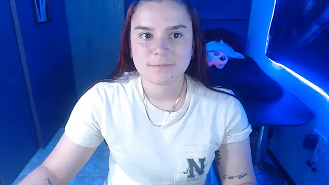Snapshot of Nika_1_ chatting on January 14, 1:36 am Nika 1 online show from January 14, 1:36 am