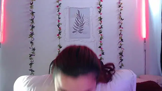 Snapshot of Nika_1_ chatting on February 15, 5:28 pm Nika 1 online show from February 15, 5:28 pm