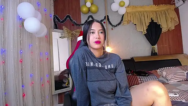 Snapshot of hera_divine chatting on December 5, 9:12 pm hera divine online show from December 5, 9:12 pm