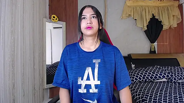 hera divine online show from February 23, 8:53 pm