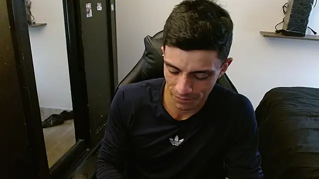 kv   xxx  online show from February 13, 9:26 pm