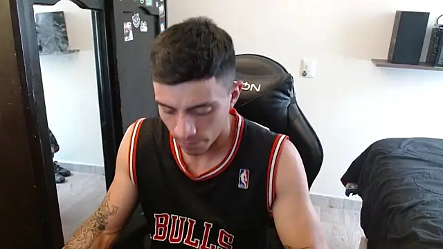 kv   xxx  online show from March 8, 7:17 pm