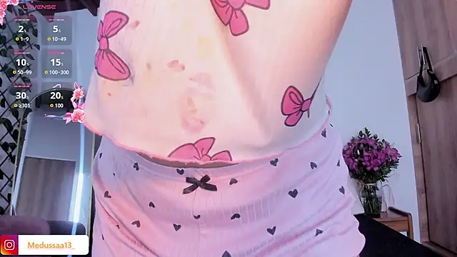 medussa13  online show from March 12, 12:09 pm