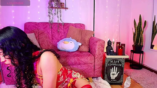Sara Jhonson online show from May 19, 1:56 am