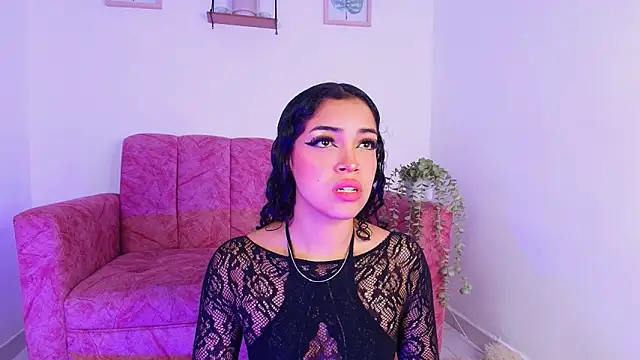 Sara Jhonson online show from November 21, 11:37 pm