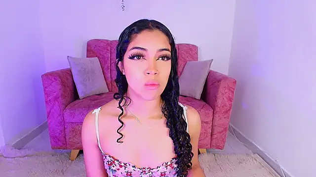 Sara Jhonson online show from October 6, 11:05 pm