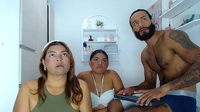  jhon connor  online show from April 30, 12:06 am