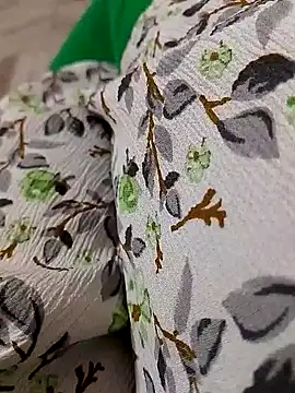 Snapshot of sneha_telugu_girl chatting on February 17, 11:55 am sneha telugu girl online show from February 17, 11:55 am