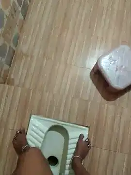 Snapshot of sneha_telugu_girl chatting on February 22, 7:56 am sneha telugu girl online show from February 22, 7:56 am