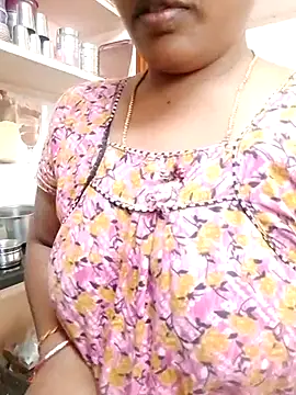 Snapshot of sneha_telugu_girl chatting on March 12, 3:57 am sneha telugu girl online show from March 12, 3:57 am