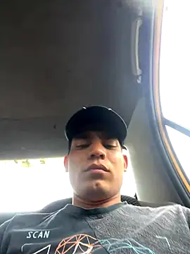 Snapshot of stiven-p23 chatting on October 29, 9:14 pm stiven-p23 online show from October 29, 9:14 pm