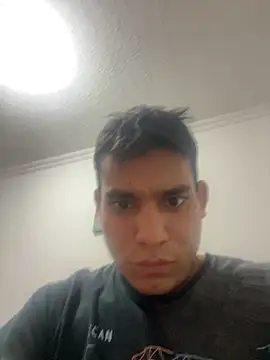 Snapshot of stiven-p23 chatting on October 25, 3:38 am stiven-p23 online show from October 25, 3:38 am