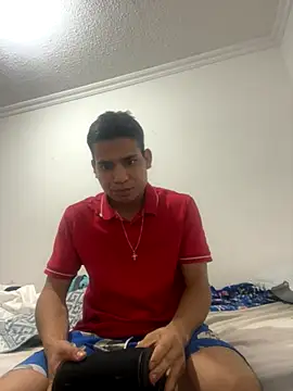 Snapshot of stiven-p23 chatting on October 20, 1:40 am stiven-p23 online show from October 20, 1:40 am