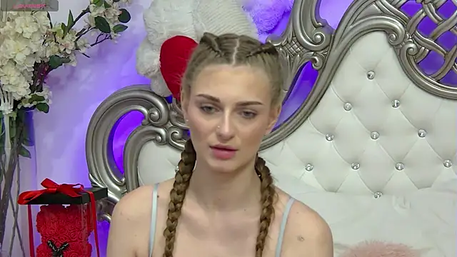 AdissonLane online show from April 21, 4:24 pm