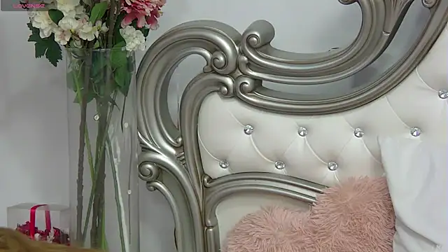 Snapshot of AdissonLane chatting on June 26, 1:50 pm AdissonLane online show from June 26, 1:50 pm