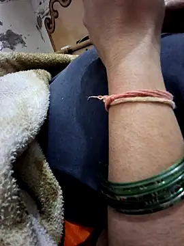 menakshiiikaur online show from November 2, 6:46 pm