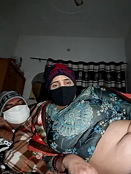 menakshiiikaur online show from February 5, 5:09 pm