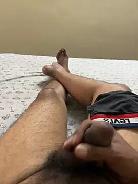 Snapshot of cum4mheaven chatting on February 18, 9:43 am cum4mheaven online show from February 18, 9:43 am