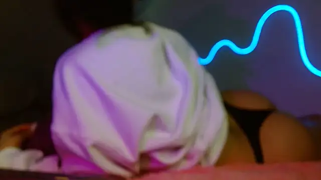 AlessiaVal  online show from March 28, 12:50 pm