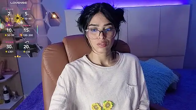 AlessiaVal  online show from September 15, 1:44 pm