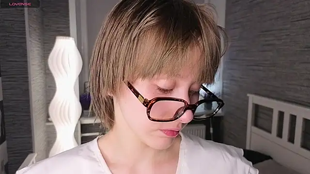 EthalBuffkin online show from April 10, 7:21 pm