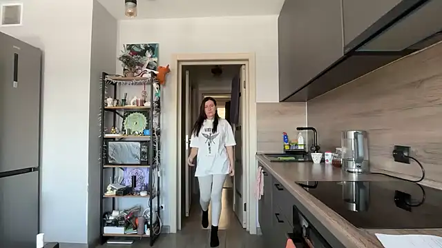 jainesummer online show from February 6, 10:11 am