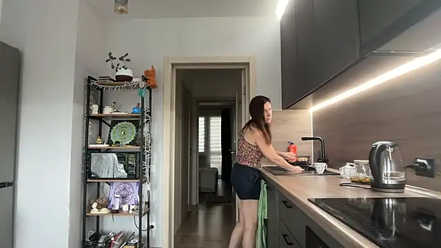 jainesummer online show from October 14, 8:48 am