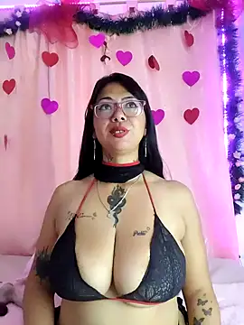 Snapshot of Saloome- chatting on March 10, 4:57 pm Saloome- online show from March 10, 4:57 pm
