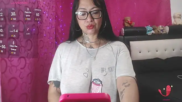 Saloome- online show from October 24, 11:04 pm