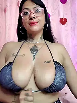 Snapshot of Saloome- chatting on February 19, 5:16 pm Saloome- online show from February 19, 5:16 pm