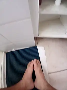 Snapshot of loganwolverine02 chatting on January 5, 11:37 am loganwolverine02 online show from January 5, 11:37 am