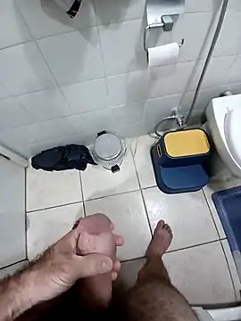 loganwolverine02 online show from November 24, 2:44 am