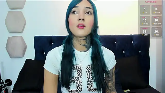 yulianademond66 online show from July 18, 8:39 pm