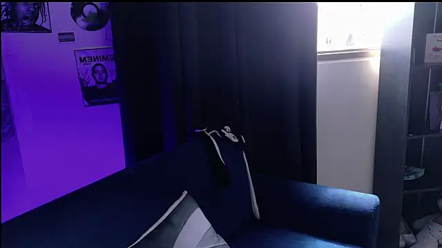 yulianademond66 online show from March 21, 7:40 pm