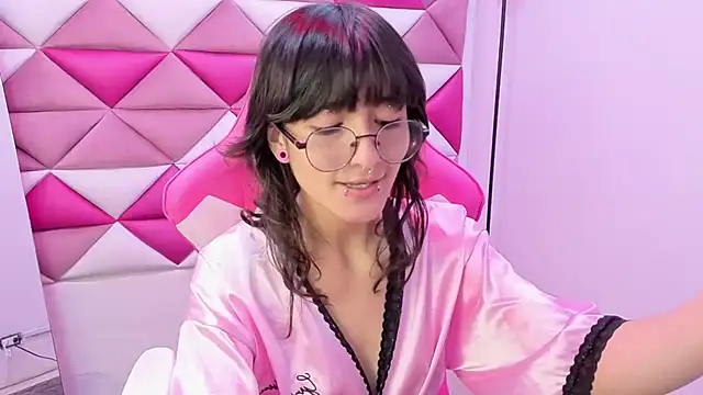 Snapshot of Danny_Face chatting on February 16, 2:48 pm Danny Face online show from February 16, 2:48 pm