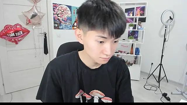 Snapshot of Miram_Yu chatting on September 23, 7:10 pm Miram Yu online show from September 23, 7:10 pm