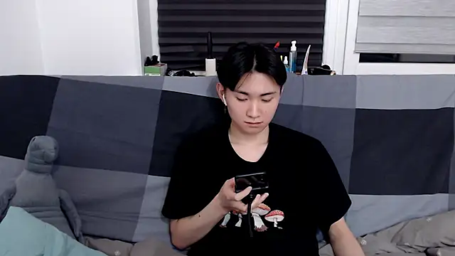 Snapshot of Miram_Yu chatting on January 13, 11:49 pm Miram Yu online show from January 13, 11:49 pm