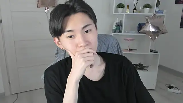 Snapshot of Miram_Yu chatting on January 23, 6:28 am Miram Yu online show from January 23, 6:28 am