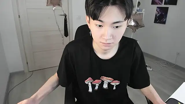 Snapshot of Miram_Yu chatting on January 22, 1:42 am Miram Yu online show from January 22, 1:42 am