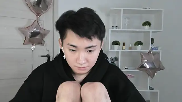 Snapshot of Miram_Yu chatting on December 6, 12:11 pm Miram Yu online show from December 6, 12:11 pm