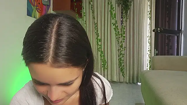 HannaRhodes online show from March 10, 1:59 pm